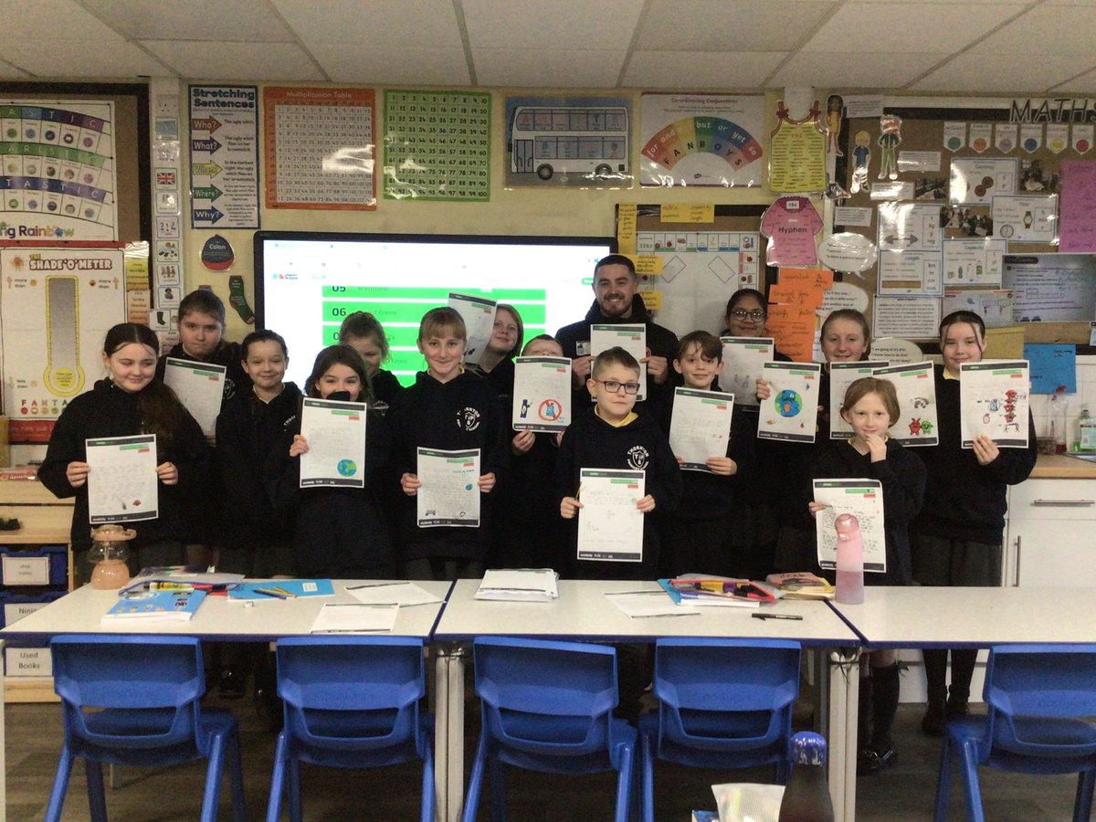 FTFCCommunity's tweet image. Green Football Weekend ‼️♻️

Today is the FINAL day to score goals and help Fleetwood climb the leaderboard!

In our last lesson at Thornton Primary, children got creative and wrote persuasive letters to their friends, family, teachers and even celebrities to get them involved in…