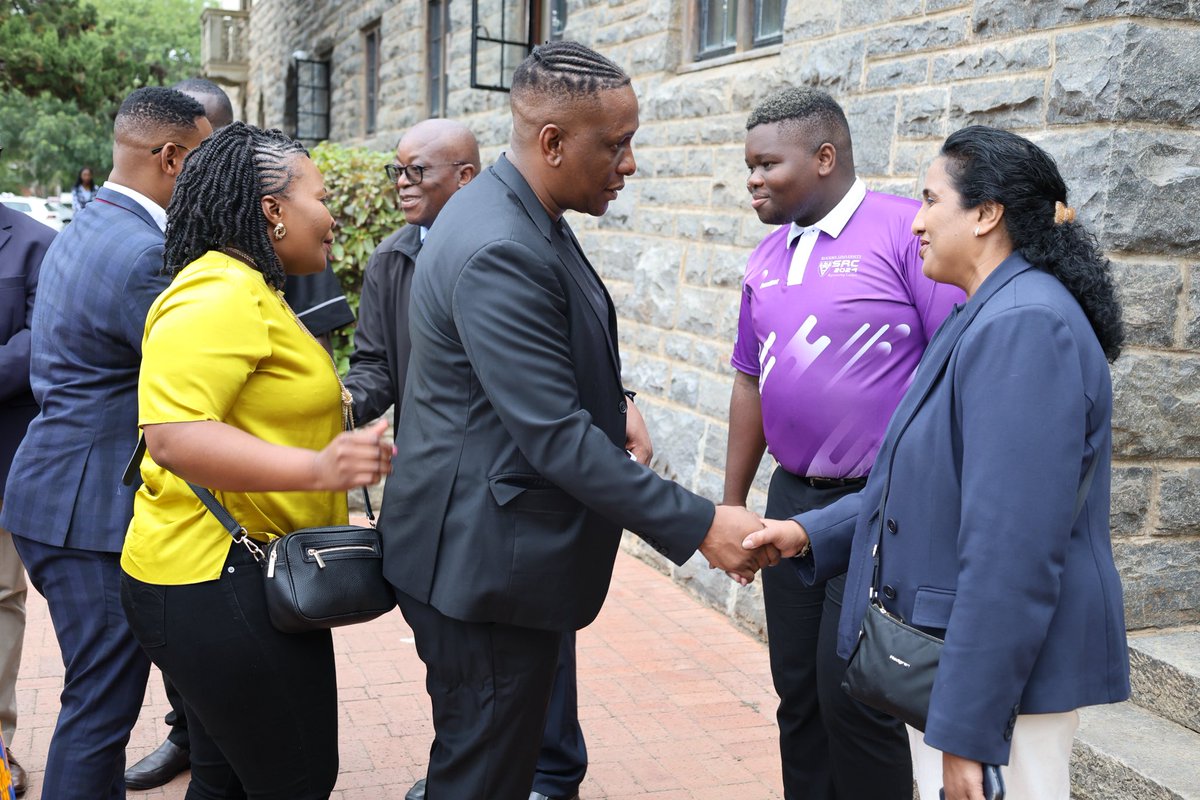 HigherEduGovZA's tweet photo. This morning the Portfolio Committee on Higher Education, Science and Innovation is at Rhodes University for the 3rd & final leg of its oversight visit to institutions of higher learning in the Eastern Cape
#PCoversightvisit
#RhodesUniversity
#StateOfReadiness
#AcademicYear2024 https://t.co/kxORYZqhrQ