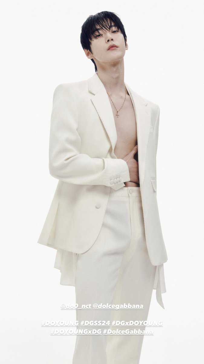 NCT 인스타스토리 #도영

#DGXDOYOUNG <a href="/dolcegabbana/">Dolce&Gabbana</a>