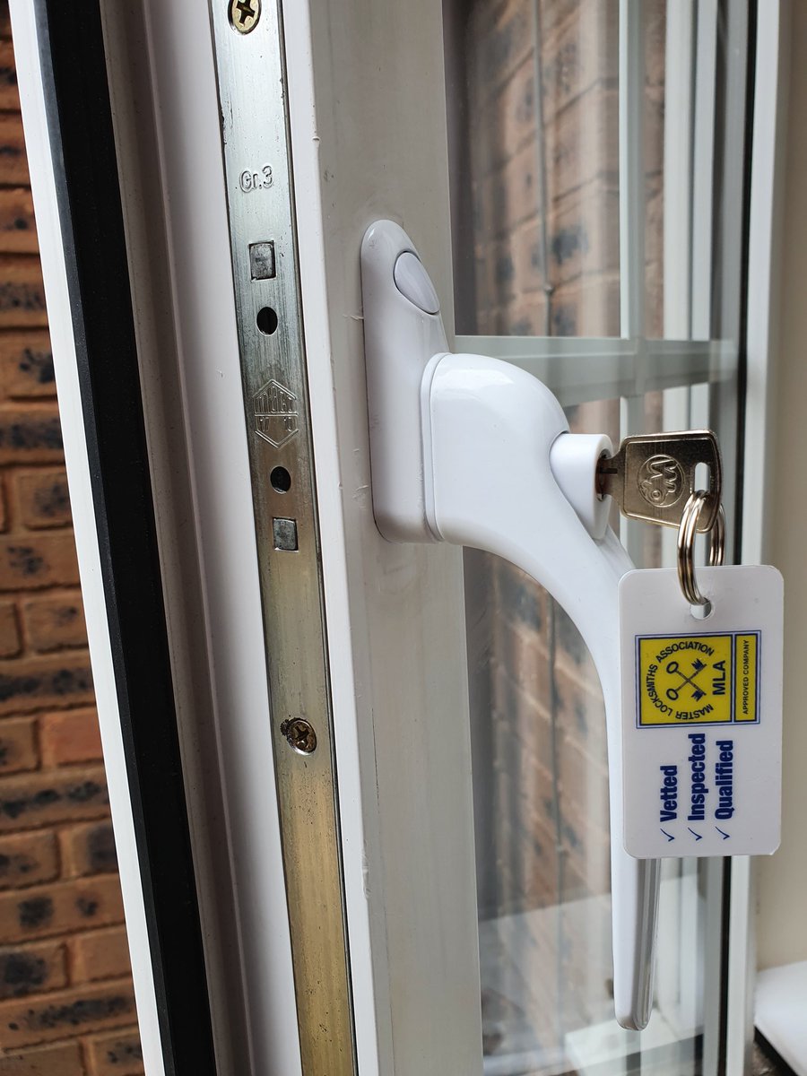 A seized window opened with a replacement mechanism from @UKMACO & @windowpartsltd Ready for the spring! @MLA_locksmiths