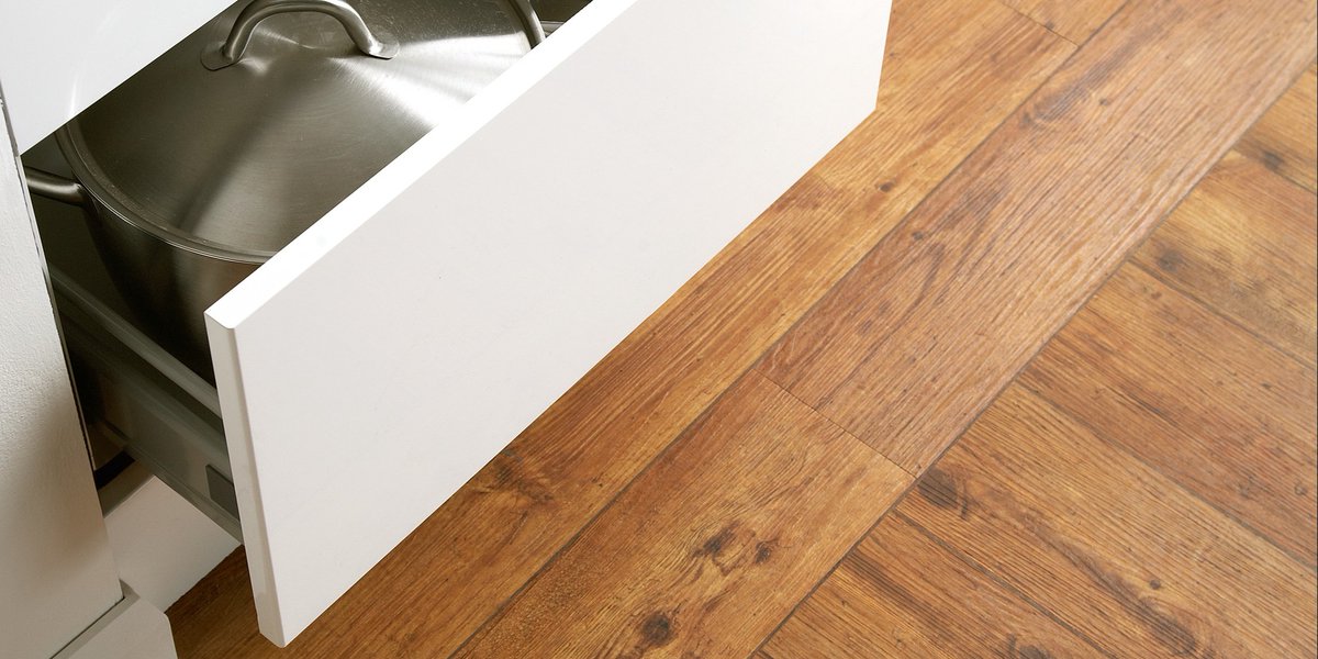 TLC LuxuryVinylTile tweet media