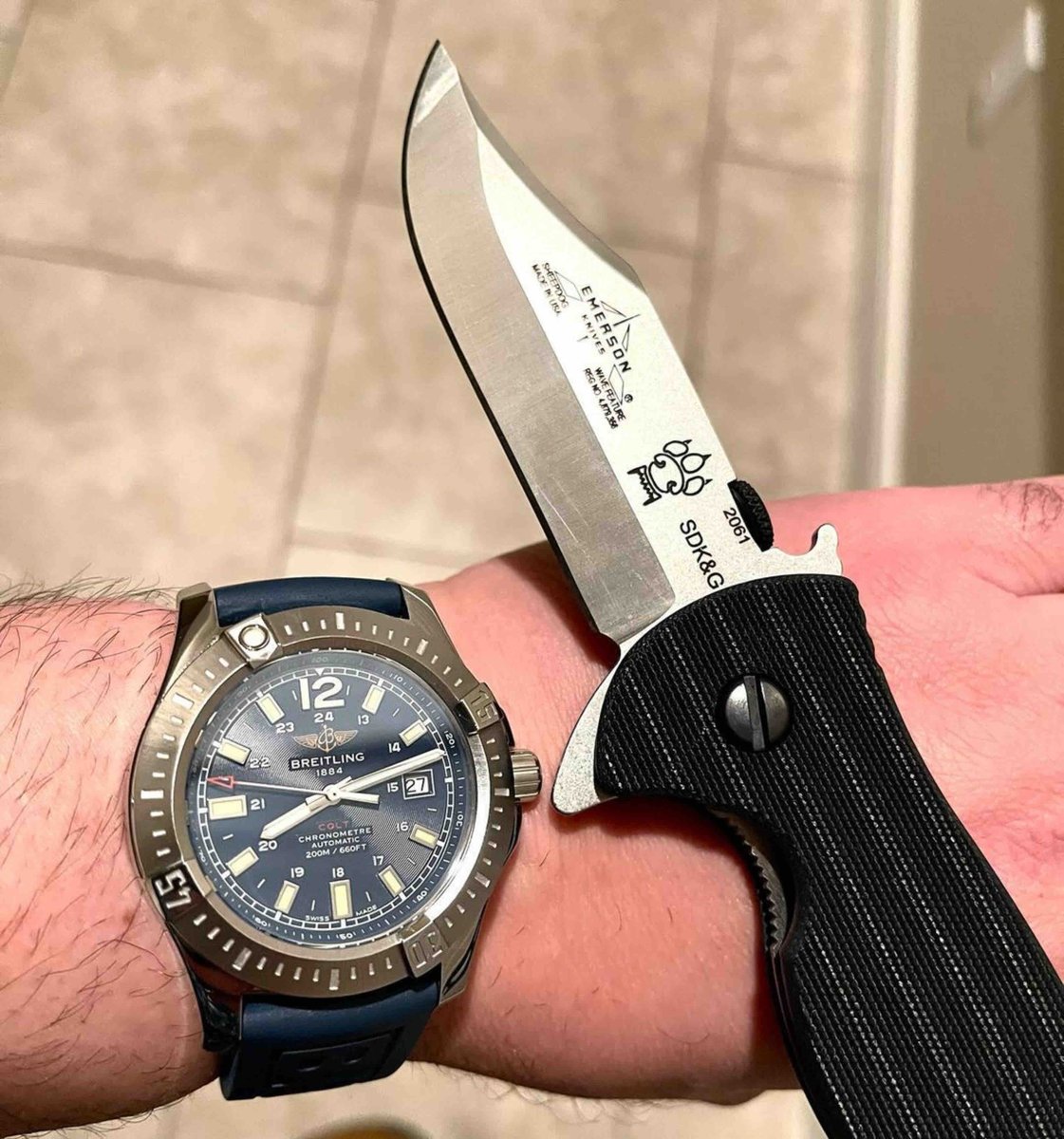 Emerson_knives's tweet photo. 🎉 Hope it was a good birthday!

#Repost @bbobe123
・・・
Birthday Carry!!!! Todays carry and got to spend it with my girl. #emersonbowie #birthdaycarry #knivesandwatches #watchesandknives #trustwhatyoucarry #heresto40 #knivesofinstagram🔪 #watchesofinstagram #youfancyhuh https://t.co/UA0Pm6aKBE
