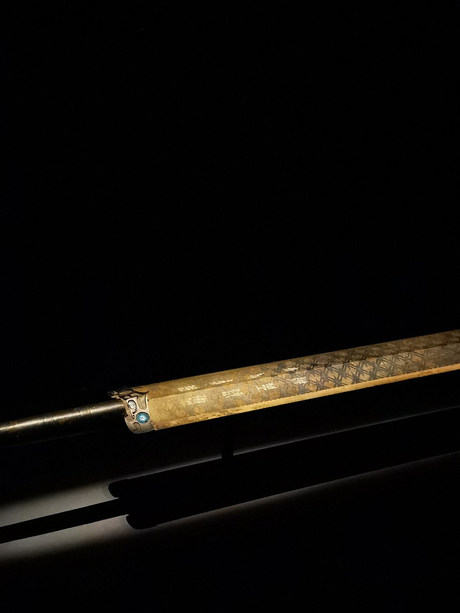 Lapin_bbb's tweet photo. Bible Welcome to Hubei Provincial Museum, This is one of the very famous museums.. @biblesumett 
Sword of Goujian &amp; Zeng Houyi Bells  you will like it.. #BibleWichapas https://t.co/XJ1DETxM2T