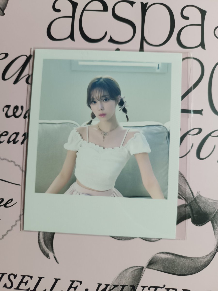chwonniee's tweet photo. #chwonniee_sell
wts lfb ph onhand

aespa Winter sg24 Polaroid  
✶ 450
✶ not for sensitive
✶ sealed
✶ prio payo

Reply or dm 

💸 gcash cimb
🚚 flash sco https://t.co/vjjFhL1n5B