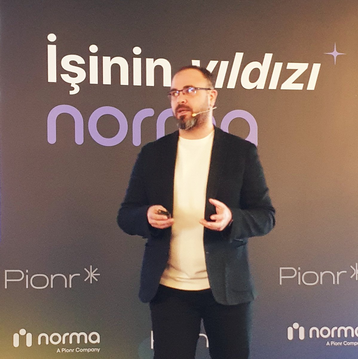 technologictr's tweet photo. KOBİ'ler için dijital finans hizmetleri sunan Norma adlı çözümü Pionr Kurucusu ve CEO’su Yakup Sezer anlatıyor. Detaylar @technologictr'de olacak.

#teknoloji #tech #technology #fintech #kobi #norma #pionr @yakupsezer @PionrVentures https://t.co/c3OsAwyKxZ