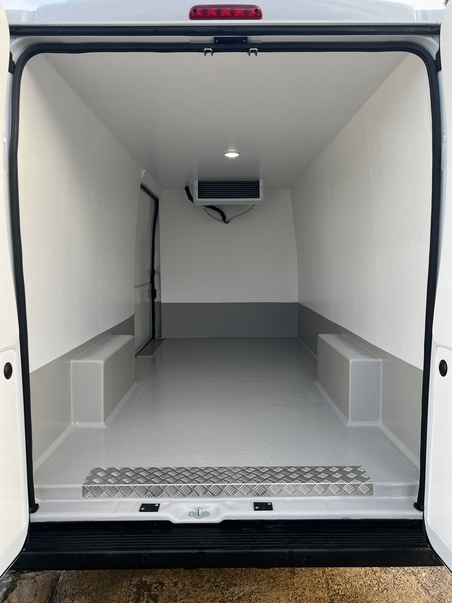 CoolVan tweet media