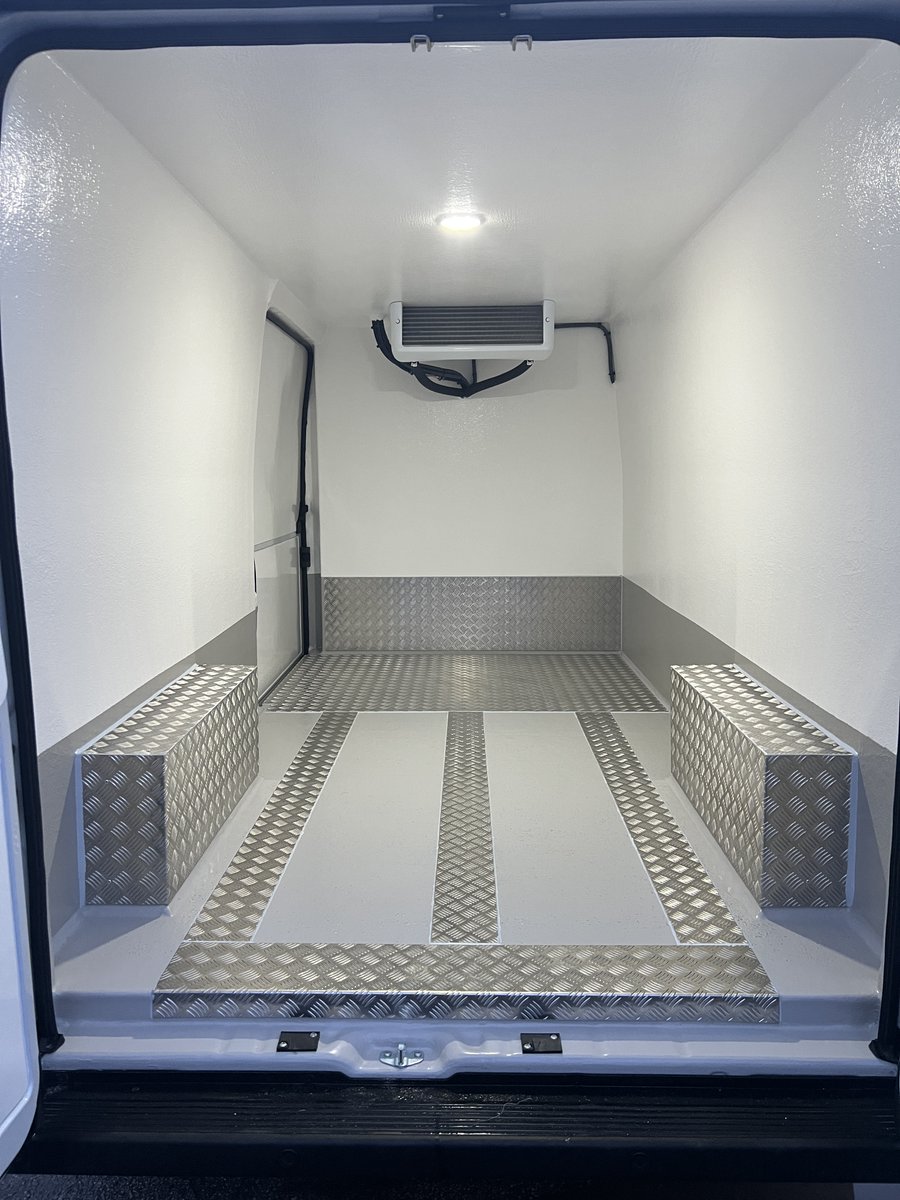 Fridge and freezer vans in stock and ready to go.
Place your order with <a href="/Cool_Van/">CoolVan</a> for your new refrigerated vehicles. #fridgevan #freezervan #butchers #foodservice #delivery