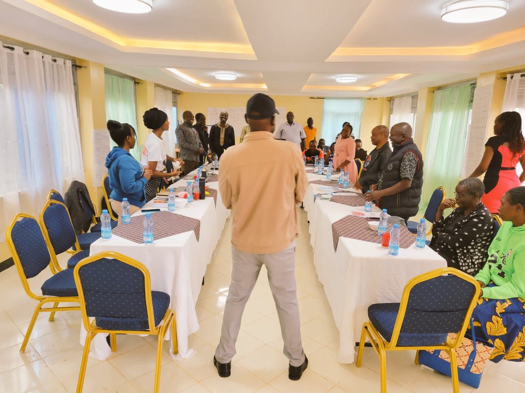 Day 3 of <a href="/lrfsn2022/">Lake Region Food Systems Network, LRFSN</a> Outcome Harvesting &amp; Food systems training in Kakamega, the focus is on the role of National &amp; County govt in the implementation of policies &amp; realisation of Right to Adequate Food &amp; Suistanable food systems. <a href="/WHH_Kenya/">WHH Kenya - Welthungerhilfe</a> <a href="/TISAKenya/">@TisaKenya</a> 
#RightToFood