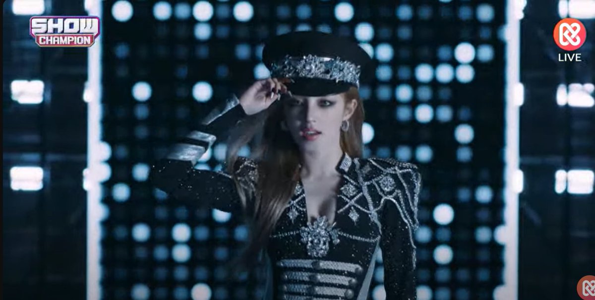 #SuperLady1stwin
슈퍼레이디 활동 첫 1위를 진심으로 축하합니다 🎉