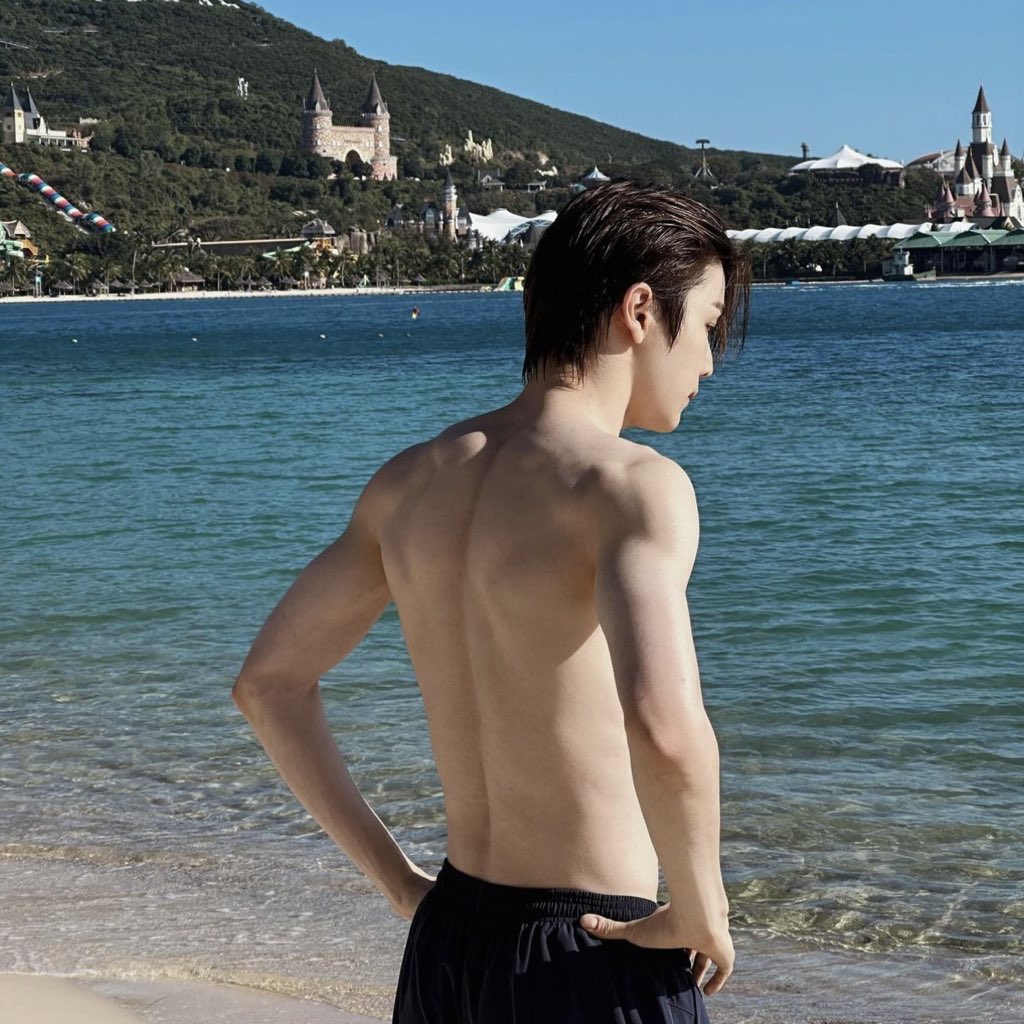 jaystations's tweet photo. อซทเลี้ยงซองชาน                 ซองชานเลี้ยงตัวเอง https://t.co/lSjlgEtFOe