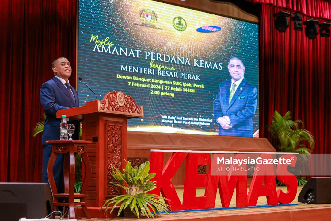 MalaysiaGazette's tweet image. Menteri Besar Perak, Datuk Seri Saarani Mohamad hadir ke Majlis Amanat Perdana KEMAS Peringkat Negeri Perak Tahun 2024 di Bangunan Perak Darul Ridzuan, Ipoh.

Foto: ANIQ NABILAFIQ ANUAR

#malaysiagazette #mgperak #KEMAS