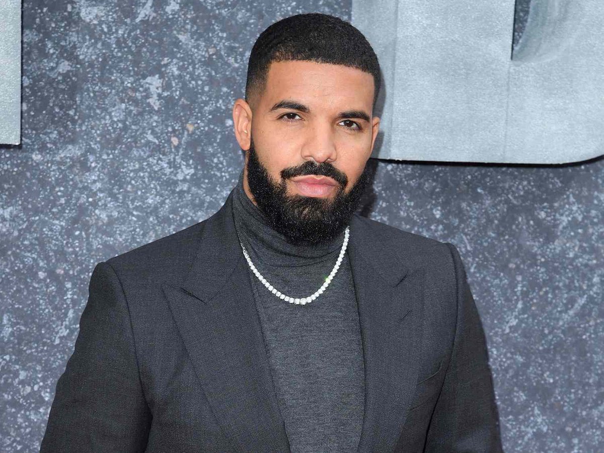 KenyanEdition's tweet photo. Why is famous singer Drake trending? https://t.co/F6XvmSrKmO