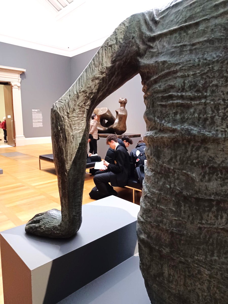 5th Years at Tate Britain. 
Art GCSE pupils enjoyed an inspirational afternoon at Tate Britain, researching initial ideas for their individual projects.