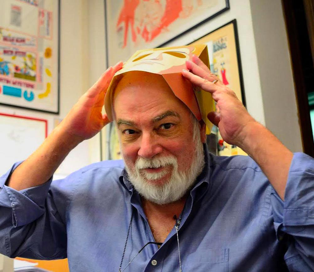 LuigiBicco's tweet photo. Se il fumetto popolare è si è liberato dal provincialismo vestendosi con autorità, lo si deve soprattutto a sperimentatori come Alfredo Castelli. Il suo Martin Mystère è stato il primo personaggio a fumetti ad aprire un nuovo ciclo che dura ancora oggi. Grazie di tutto, Alfredo. https://t.co/4ktI3L5aMW