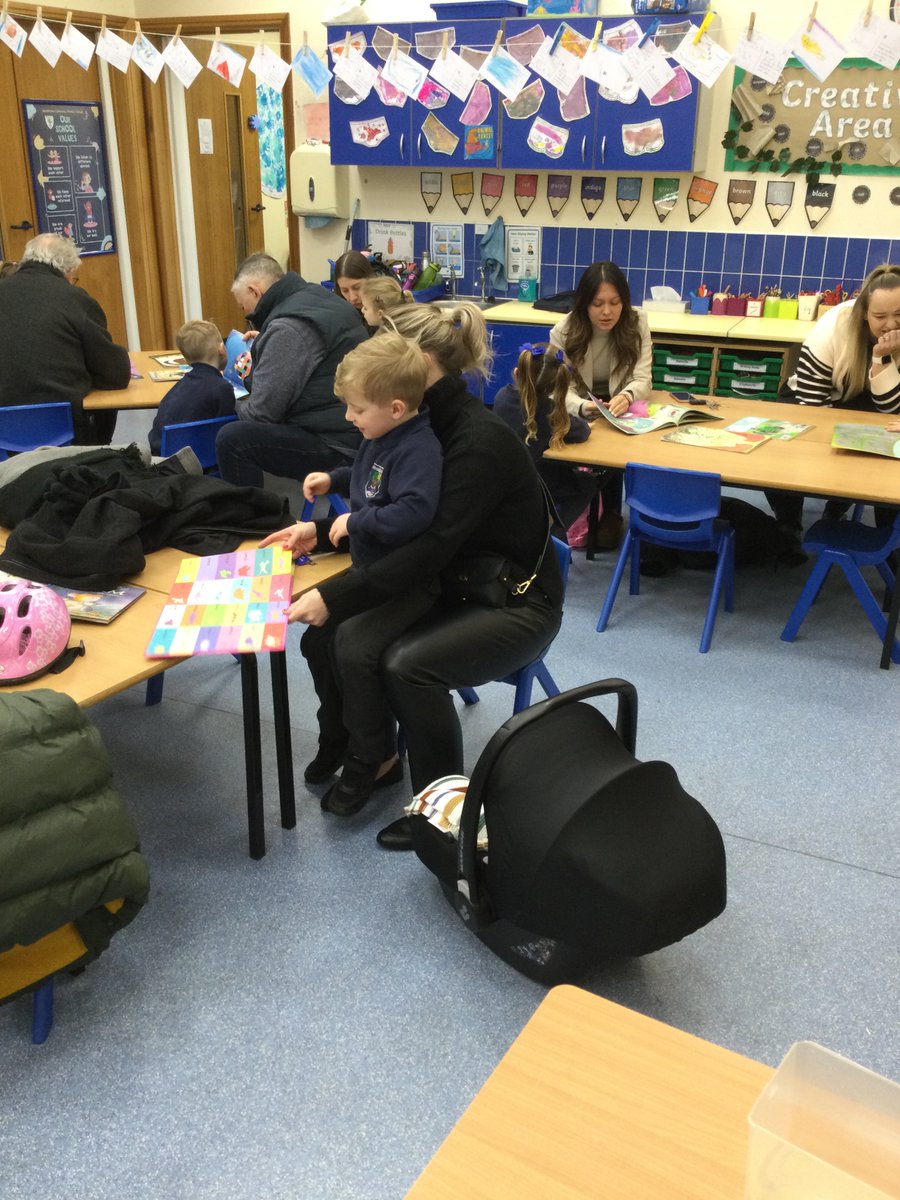 woodstonecps's tweet photo. Our Reception children enjoyed a 'share a story' session with parents this morning where we shared some of our favourite books together - what a great way to start the day! https://t.co/oGqCdpKySI