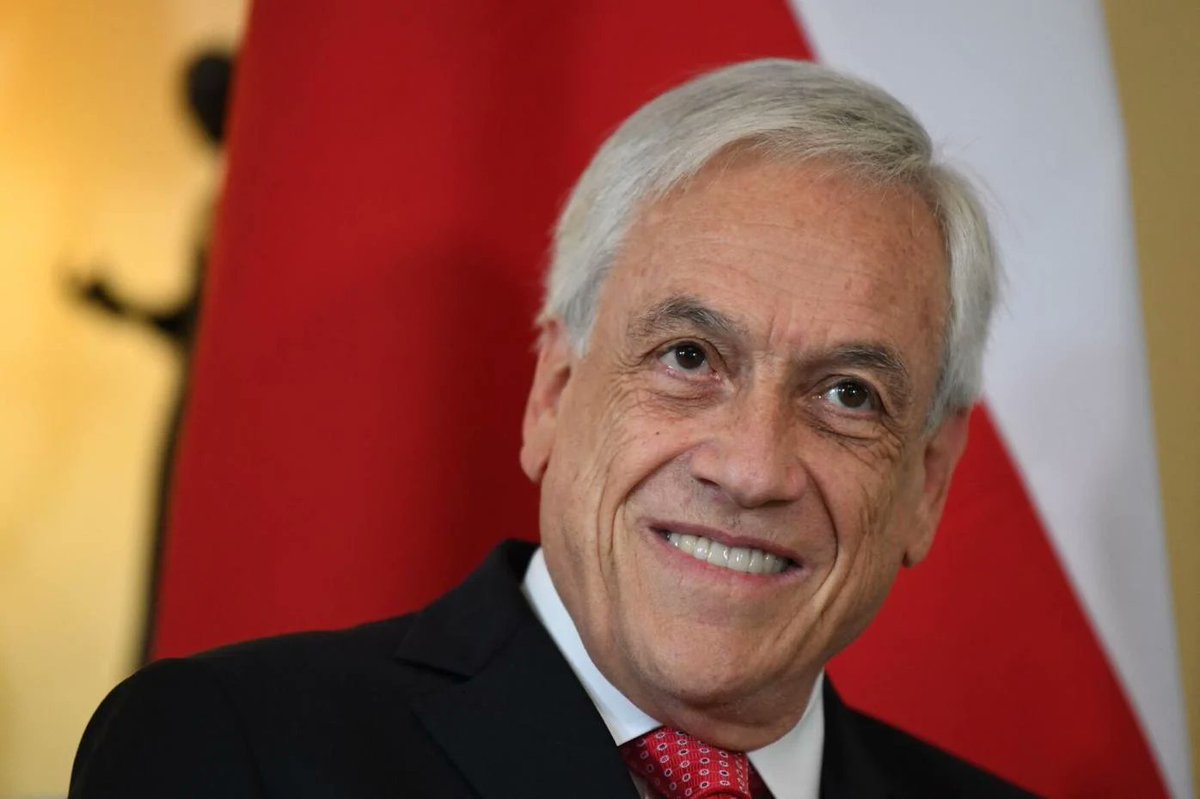 Deeply saddened to hear of the untimely passing of former president of Chile, Sebastián Piñera. He was a wonderful champion for protecting Antarctica 🇨🇱🇦🇶🕊️ #Antarctica2020

📸: Daniel Leal-Olivas/Reuters