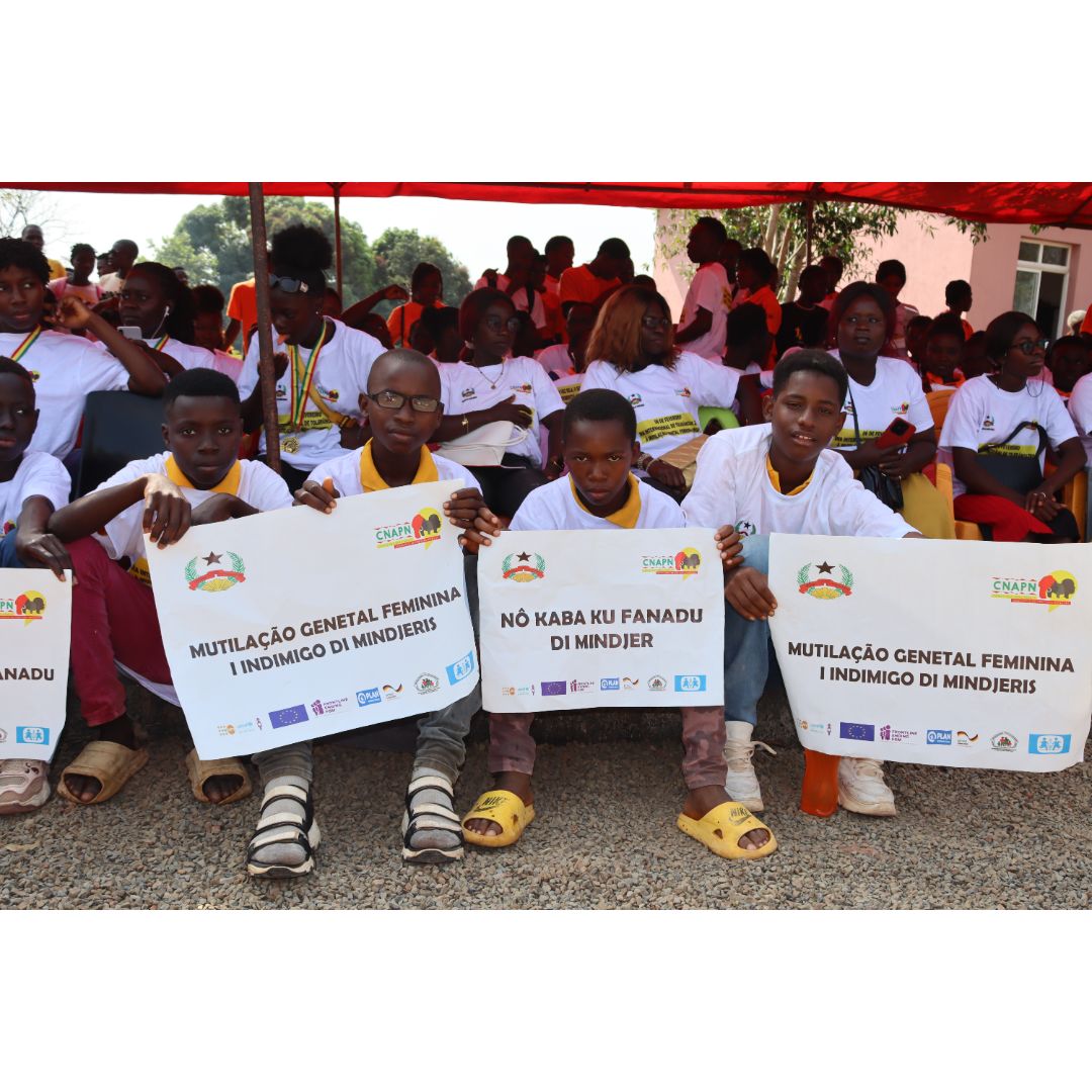 SOS_GUINEBISSAU's tweet photo. ✨✨In celebration of the International Day of Zero Tolerance for Female Genital Mutilation (FGM), SOS Children's Villages took the opportunity to mobilize the community in Buba City against this harmful practice to girls and women.✨✨
#ZeroToleranceForFGM #FGM 
@soscvWCNA https://t.co/iQntZqiSLS