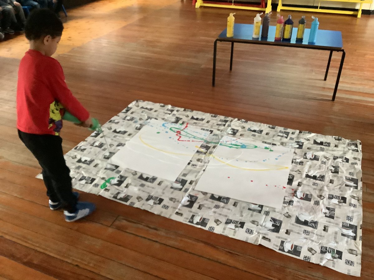 Y3HazelClass's tweet photo. 🖼️ 🎨 👨🏼🎨
In #PinehurstArt we have been studying the work of #JacksonPollock & on Friday we made our own piece of Pollock-inspired artwork whilst listening to some jazz music 🎶(Jackson’s favourite) ❤️
❓What do you think of our artwork?💭
🌲@PinehurstP #ExperienceExcelEnjoy🌲 https://t.co/3mXtL2TNeM