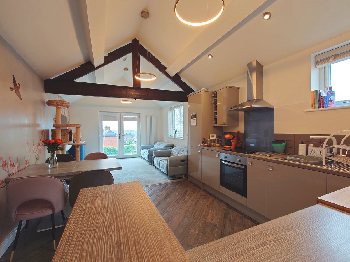 shawsandcompany's tweet image. 💥 NEW REDUCED PRICE BY £15,000!💥

🏠 Willfield Lane, Brown Edge 🏠

Full details can be seen here:

shawsandco.co.uk/property-detai…

#brownedge #endon #norton #nortongreen #shawsandcompany #shawsandco #stokeontrent #staffordshire #willfieldlane