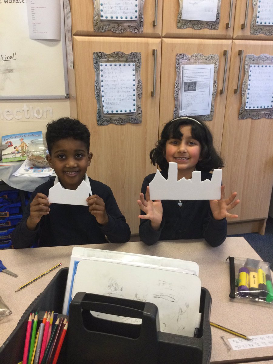 PindersPrimary's tweet photo. In art Year 2 have been using styrofoam to create silhouettes ready for printing #ppart https://t.co/dFCUVmN1QS