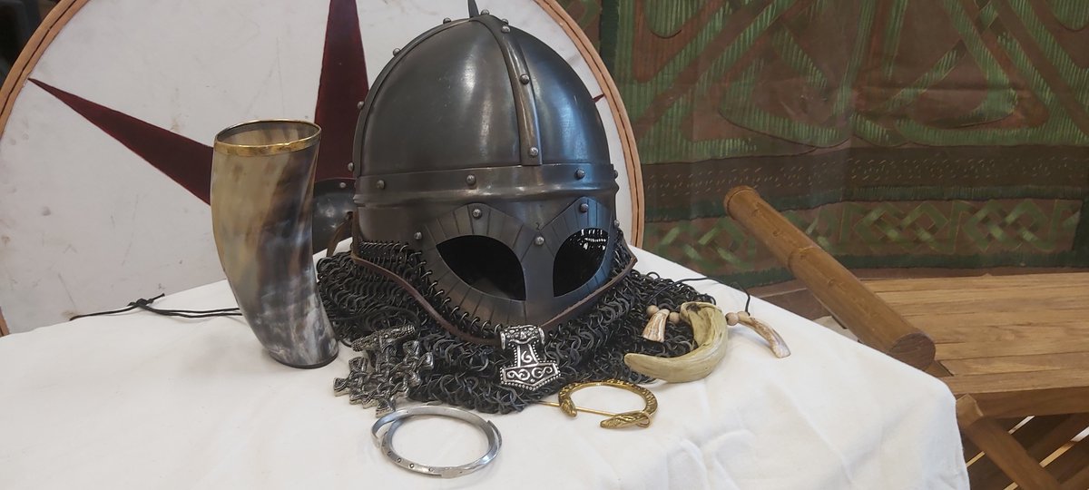 TimeCapsuleEd's tweet photo. Brilliant couple of days at @AlmondHillJuniorSch Beowulf/vikings with Y5 on Monday and our Fantasy #CreativeWritingAdventure #CastleCourageous with Y4 on Tuesday. Brilliant kids and very excited teachers. #Wonderful #KS2English #KS2History #Creativewriting https://t.co/DfU2hbnxd8