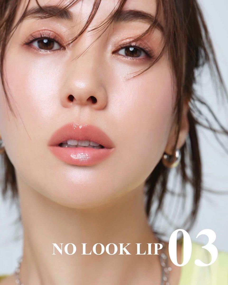 本 日 発 売／ 鏡を見ずにパパッときゅん♡ な唇に #ノールックリップ