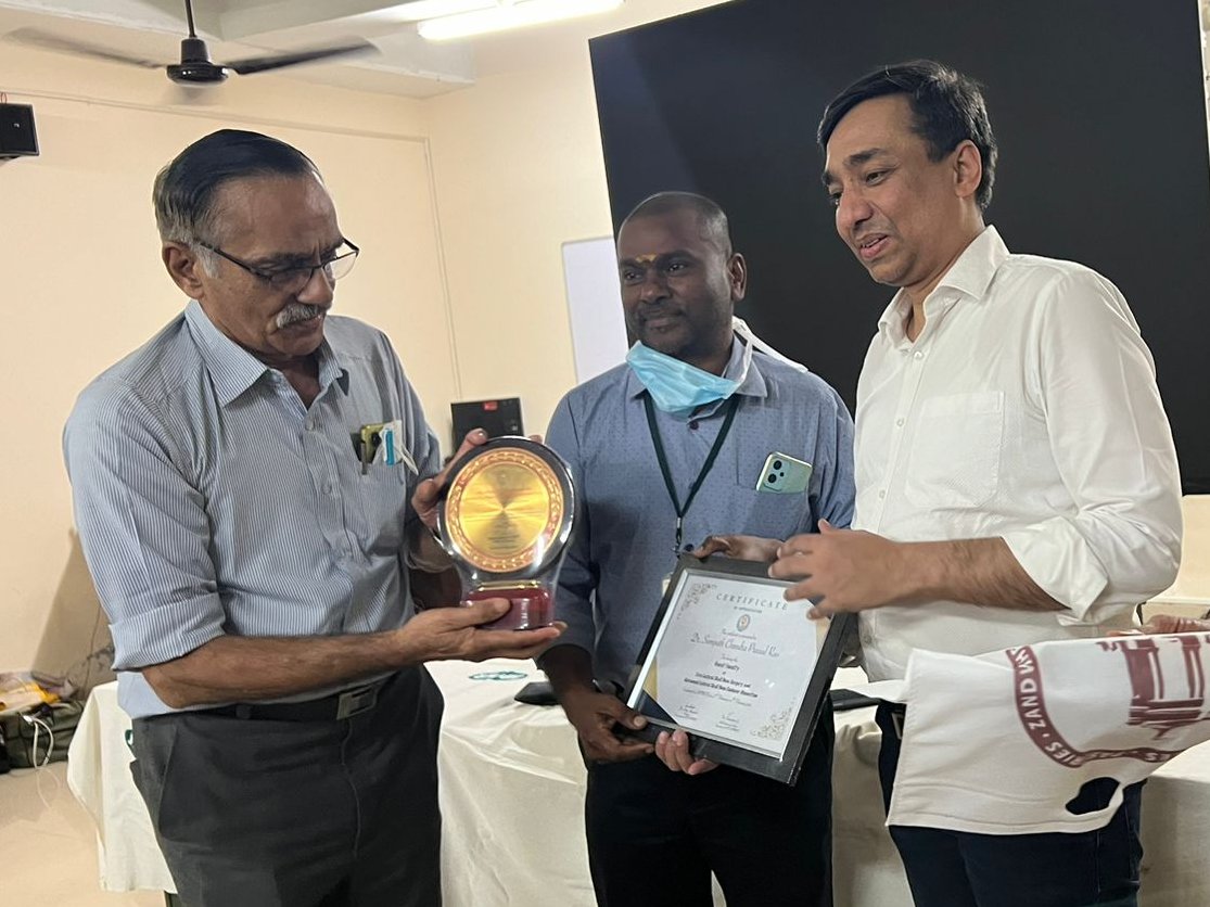 sampathcp1's tweet photo. It was an honor &amp; privilege to be invited as Guest Faculty for 3 day workshop at JIPMER, a premier autonomous institutions. We demonstrated live surgeries of Translabyrinthine Approach, Subtotal Petrosectomy &amp; Cadaveric Dissection of Lateral Skull Base. Enjoyed every bit of it! https://t.co/CNDVhaLhfZ