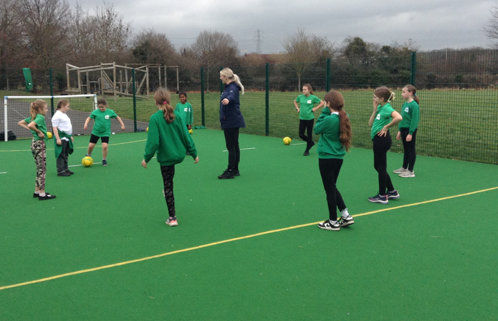 NovaPrimary's tweet photo. Girls football training (Mondays at 3.15pm) - check out our girls practising their skills and getting tournament ready!!!
Book now for term 4 to avoid disappointment... #girlsfootball #mondaynighttraining https://t.co/CUVLqUCZk9