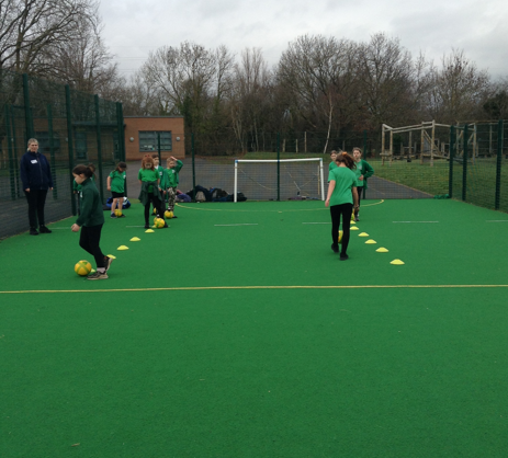 NovaPrimary's tweet photo. Girls football training (Mondays at 3.15pm) - check out our girls practising their skills and getting tournament ready!!!
Book now for term 4 to avoid disappointment... #girlsfootball #mondaynighttraining https://t.co/CUVLqUCZk9