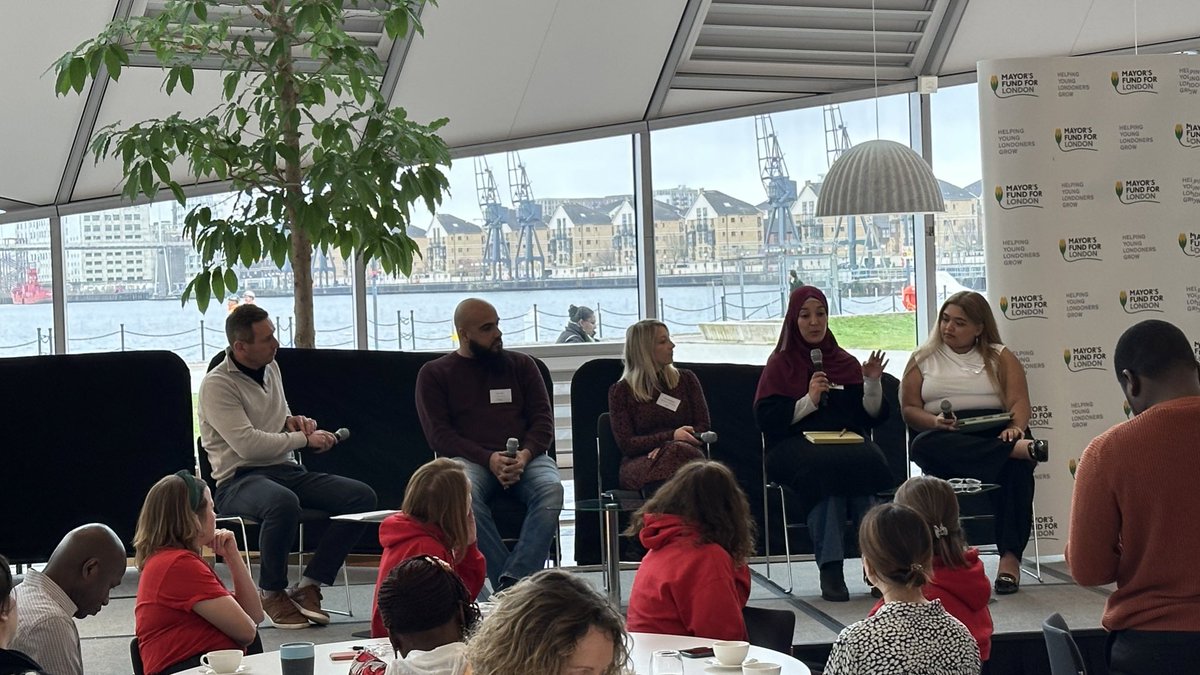 Now, we turn to the power &amp; importance of community in London with our 2nd panel discussion:
 
🎤 Youth centres are now restaurants, supermarkets, safe spaces, wellbeing centres &amp; more, how do we support them to deliver their role as the communities' safety net?

#MFLFoodSummit