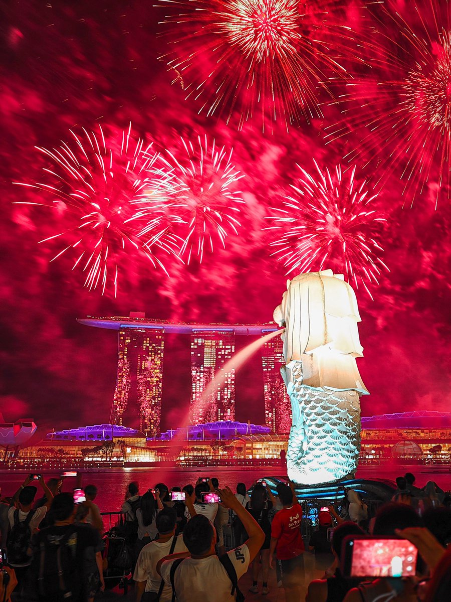 Singapore National Day Fireworks Celebration
📸OPPO Find X6 Pro
<a href="/oppo/">OPPO</a> <a href="/Snapdragon/">Snapdragon</a> <a href="/ManUtd/">Manchester United</a> 
#ShotonOPPO #ShotOnSnapdragon #UnitedBySnapdragon #snapdragon
