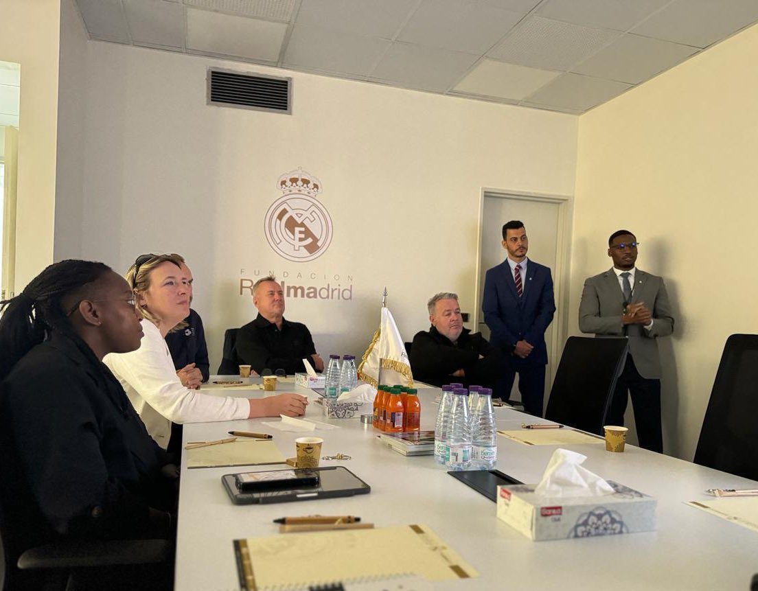 rmfsaudi's tweet photo. In the first half of hour meeting we presented the RMF program to the delegation and shared cross-industry insights and how RMF’s program is a contributing to Saudi VISION 2030. 
#NEOM #RealMadrid #Misk #Riyadh @hassanmjoseph https://t.co/zB1erWApfi