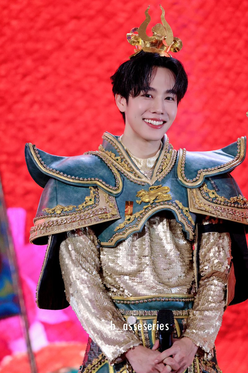 b_asseseries's tweet photo. ไม่คิดคอนเซ็ปเขียวเหนียวทรัพย์เลย 🥰🥰

#TheMallLifestoreCNY2024
#YWP3มังกรเยือนเดอะมอลล์ @warwanarat #warwanarat https://t.co/SPvFuF80y0