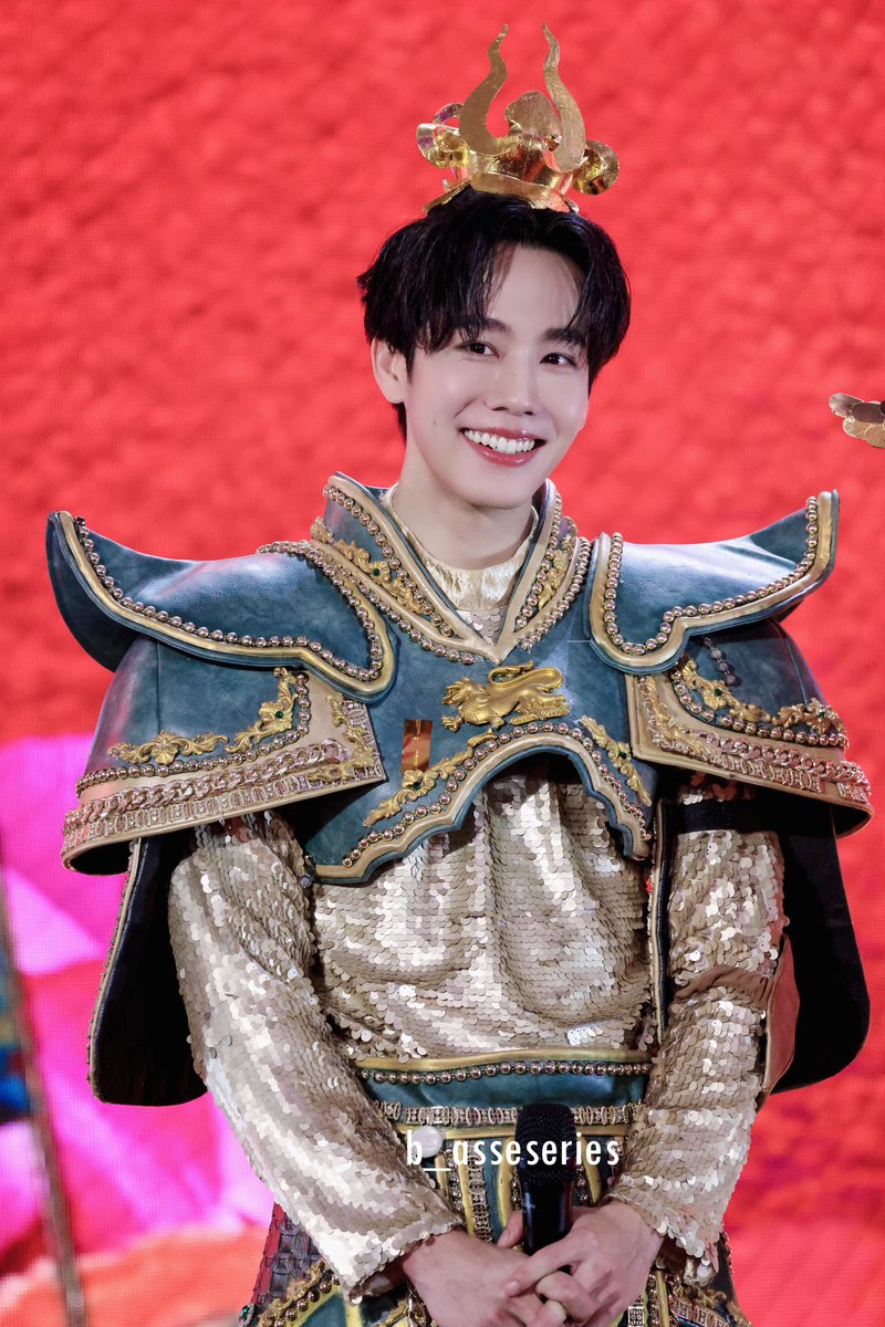 b_asseseries's tweet photo. ไม่คิดคอนเซ็ปเขียวเหนียวทรัพย์เลย 🥰🥰

#TheMallLifestoreCNY2024
#YWP3มังกรเยือนเดอะมอลล์ @warwanarat #warwanarat https://t.co/SPvFuF80y0