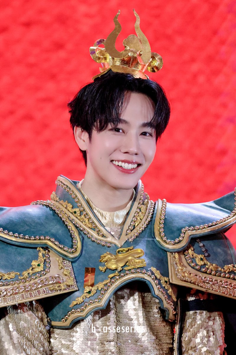 b_asseseries's tweet photo. ไม่คิดคอนเซ็ปเขียวเหนียวทรัพย์เลย 🥰🥰

#TheMallLifestoreCNY2024
#YWP3มังกรเยือนเดอะมอลล์ @warwanarat #warwanarat https://t.co/SPvFuF80y0