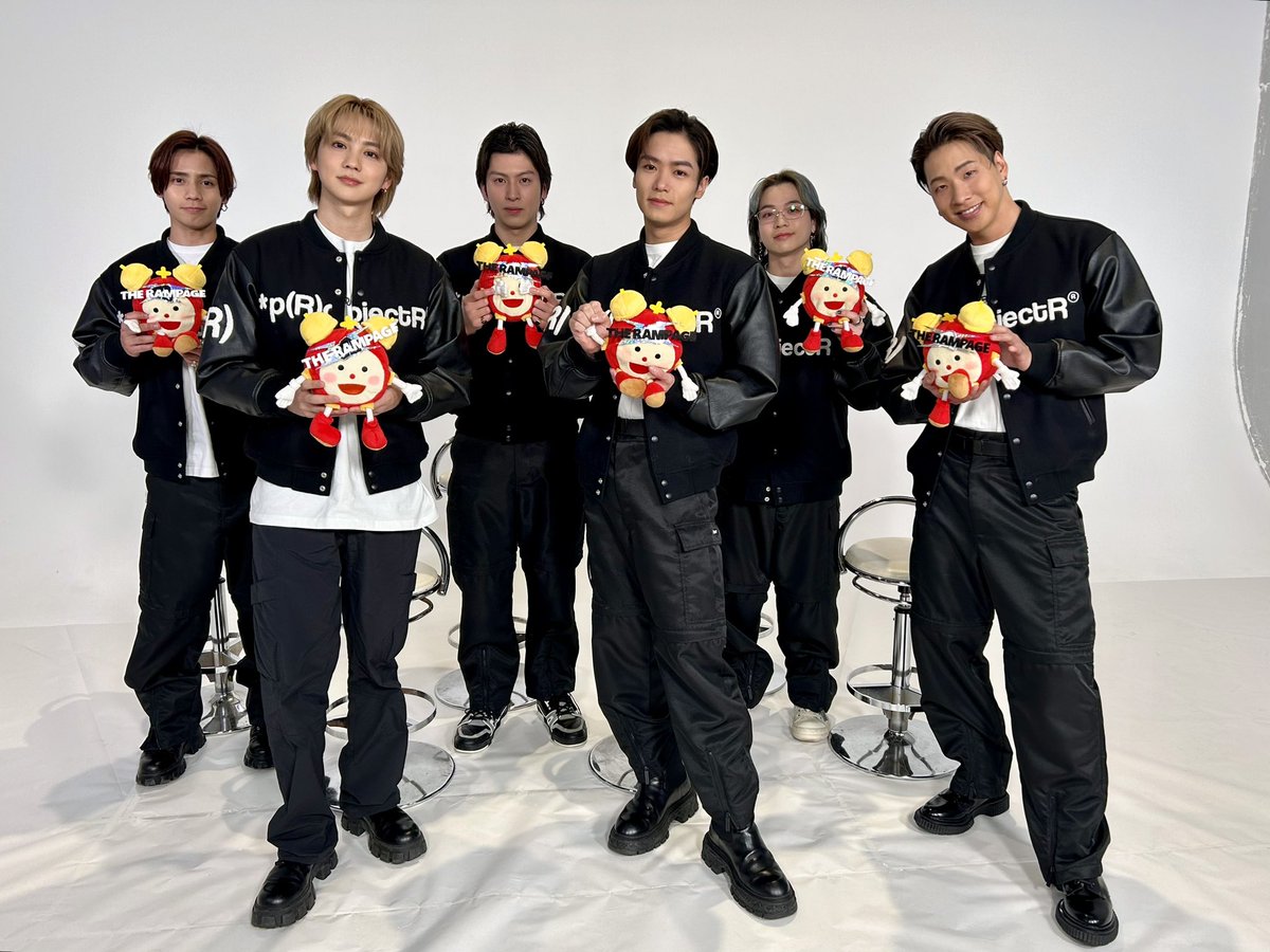 therampagefext's tweet photo. 【TV】@cx_mezamashi 

明日5:25-8:00 放送
フジテレビ系 「#めざましテレビ」

#陣 #神谷健太 #山本彰吾 #川村壱馬 
#吉野北人 #長谷川慎 が
インタビュー出演いたします📺⏰

※番組の都合で放送が変更になる可能性もあります。

ぜひご覧ください☀️

#THERAMPAGE https://t.co/Ba5zekKJX8