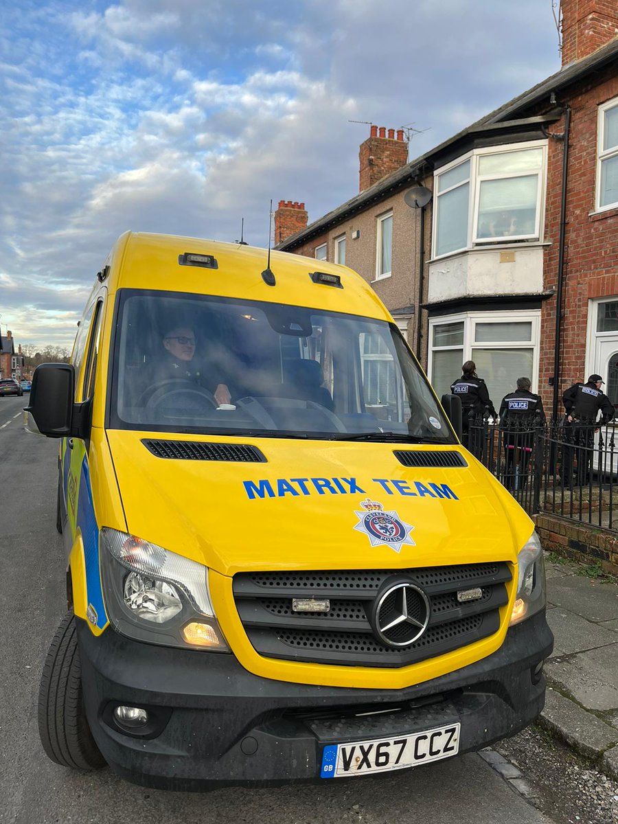 ClevelandPolice's tweet image. The second Operation Artemis of 2024 kicked off this morning with some early morning wake up calls!!  Warrants are being executed across Cleveland and Darlington for fraud offences.

#HenhouseIII