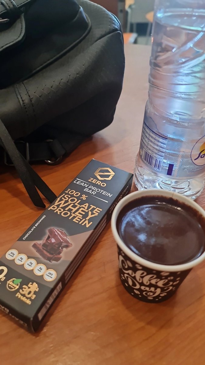 ربما هجر جميل خير من مخالطة مؤذية
#ثم
الأنسحاب وإغلاق الإبواب
 وتغير الأماكن ليس دليل على 
وجود البديل بل هي مرحلة الإلتفات للنفس بعد إستنزاف الرصيد وإعادة الشحن مرة اخري 😊

#أنا_وقهوتي☕️