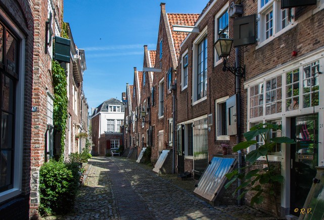 Middelburg neemt deel aan de 13e editie van onze City Breaks Press Event #persdag, 25 april a.s. Prachtige stad met veel bezienswaardigheden, unieke winkeltjes en vele monumentale panden. #lekkerwegineigenland #stedentrip #citymarketing #gemeente #stadspromotie #rkfotografie6010