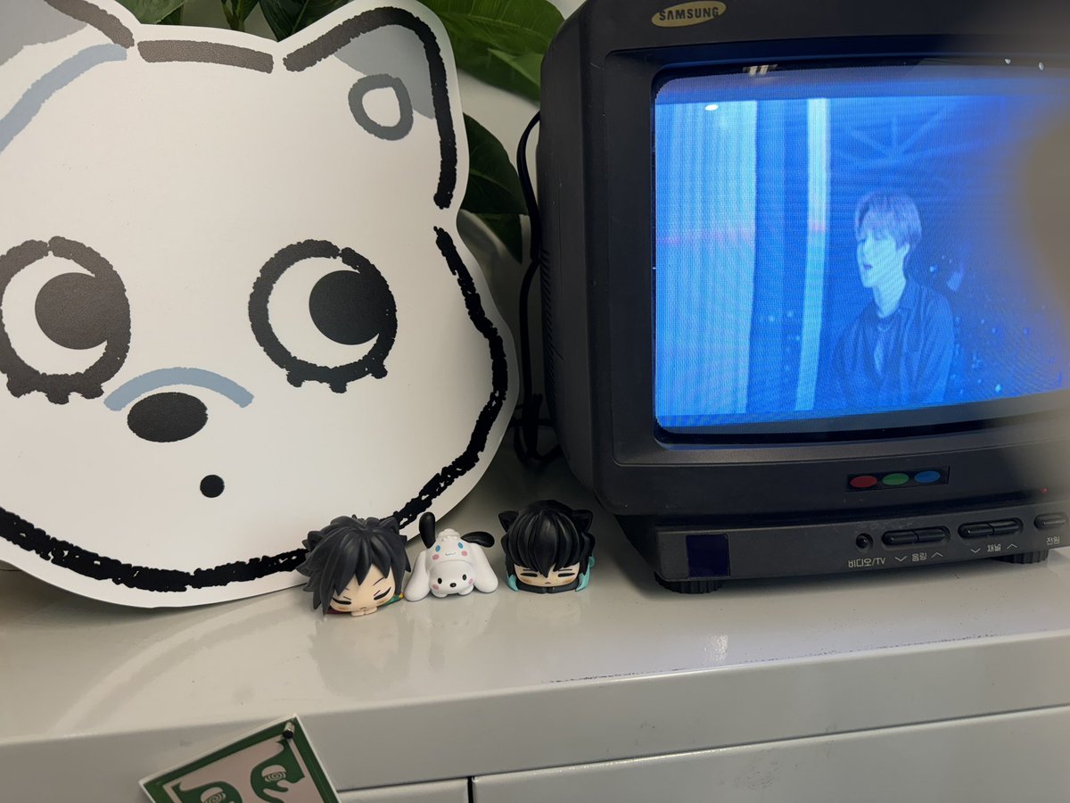 kjhssipduck's tweet photo. #MissingPuppy_진환
#사랑의빛깔은파란색
올해도 예쁘고 정성가득한 생카 열어주셔서 감사합니다🥺🥺 너무 행복했어요🩵🩵🩵 https://t.co/IVRkO3zs29