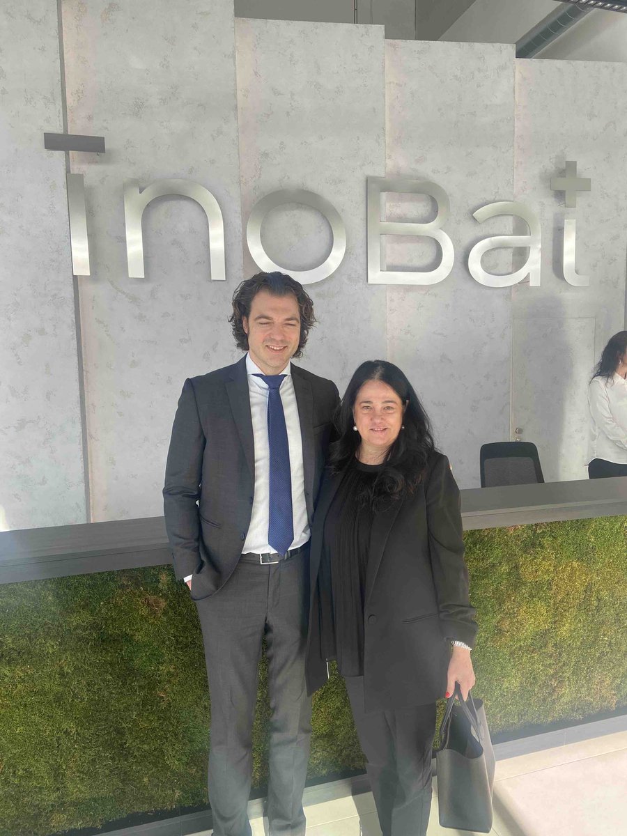 SRBinSlovakia's tweet photo. Ďakujeme @RastoChovanec a @SlovakiaMFA za fantastický #InnovationDay. Po návšteve továrne @inobatauto sme v srdečnom a otvorenom rozhovore s @BocekMarian diskutovali o potenciáli spolupráce a investícií do Srbska. 🇷🇸 🇸🇰 https://t.co/9LzR6E7FVR