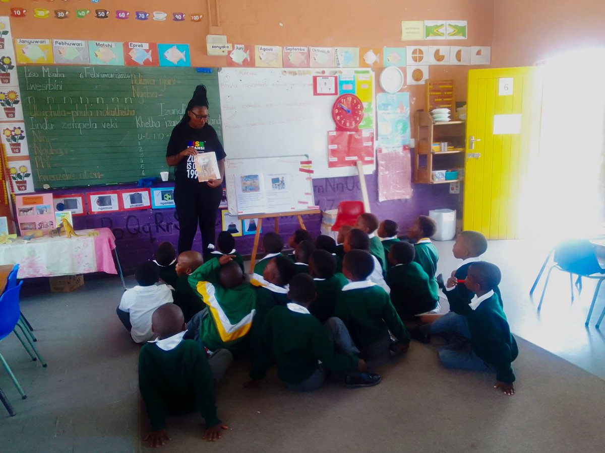 Today, on #WorldReadAloudDay, @Rise_Mzansi  celebrates the power of storytelling and literacy! Field Organiser, Siphesihle Cebo, brought joy to learners at Bonga Primary School in Gugulethu by initiating a library project. Reading opens doors to a brighter future. #2024IsOur1994