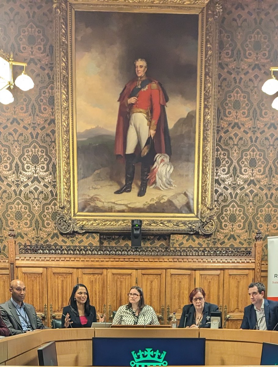 Shadow Minister for Investment and Small Business @rushanaraali with @SME4LABOUR and @Lab_Renaissance talking Labour SME policy with small business leaders