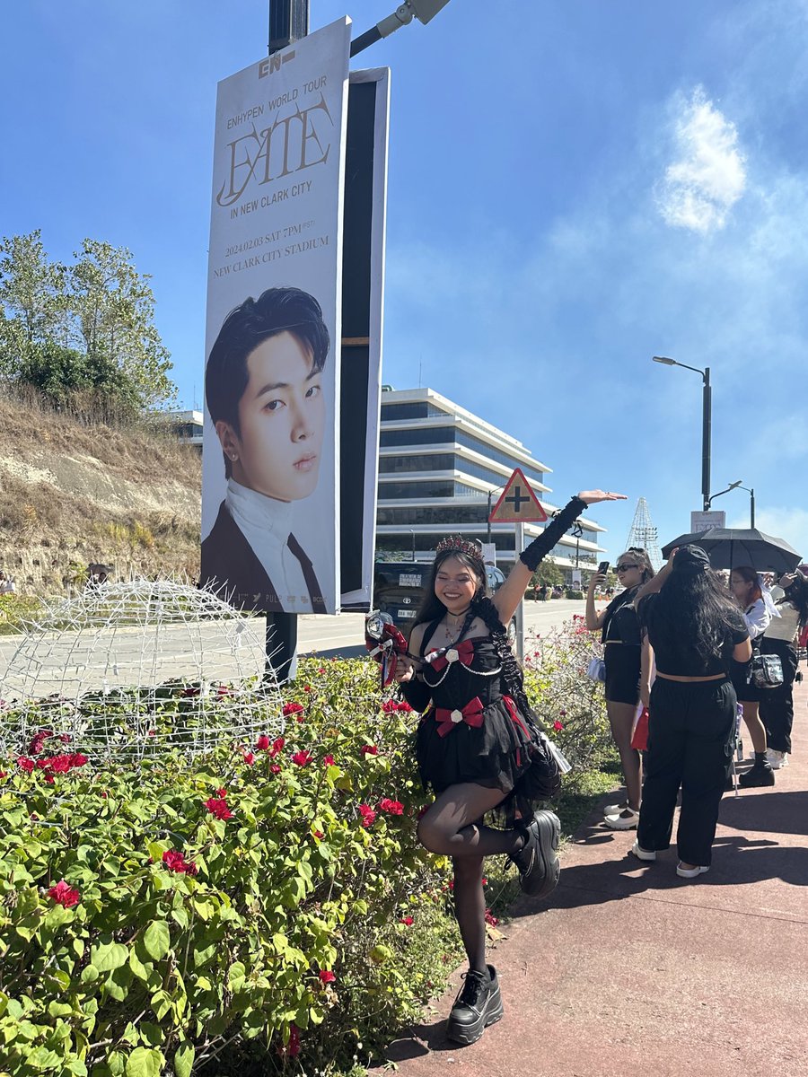 hoonstarboy's tweet photo. hello, i am sunji— one of irene's closest engene besties. i was also with her last fate in ncc. 

i've been aware about her current health status since feb 3. up until to date, she was already rushed to the emergency room 3 times.

#FATE_IN_NEWCLACKCITY https://t.co/lLn7wGoV8q