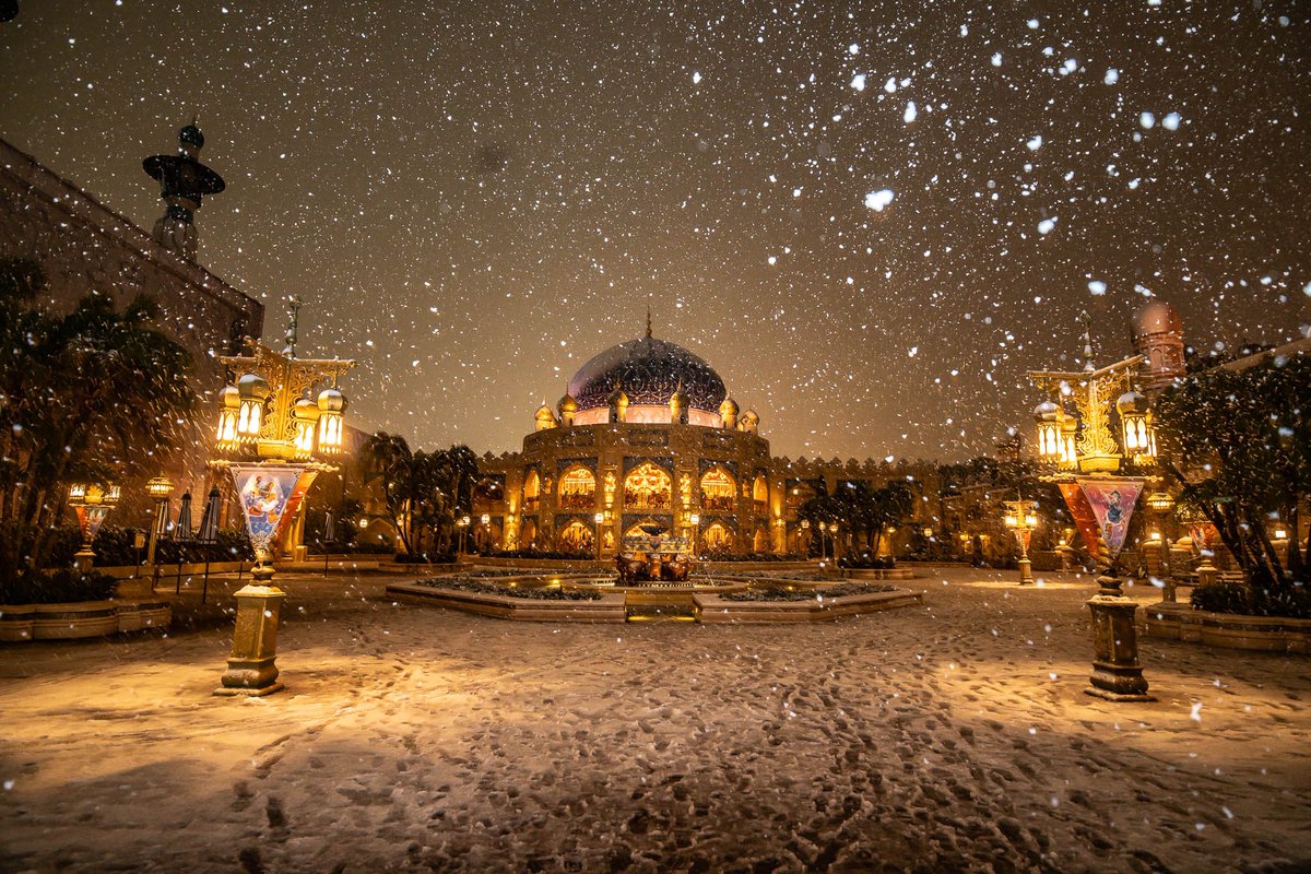 D24_otfk_s's tweet photo. 雪降るディズニーシーの美しさがやばかったー！
個人的にマメラグがめっちゃ好き✨ https://t.co/1jZcAAXLRq