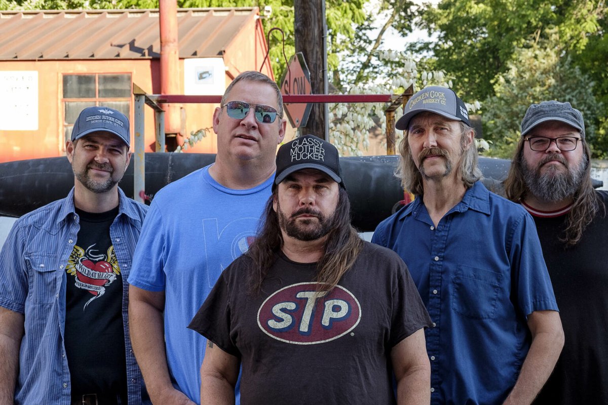 @ninepoundhammerband Nos visitan del 10 al 15 de Septiembre⚡️
 📩 Contratacion: booking@bomberbooking.com
otras giras: bomberbooking.com/es/avails