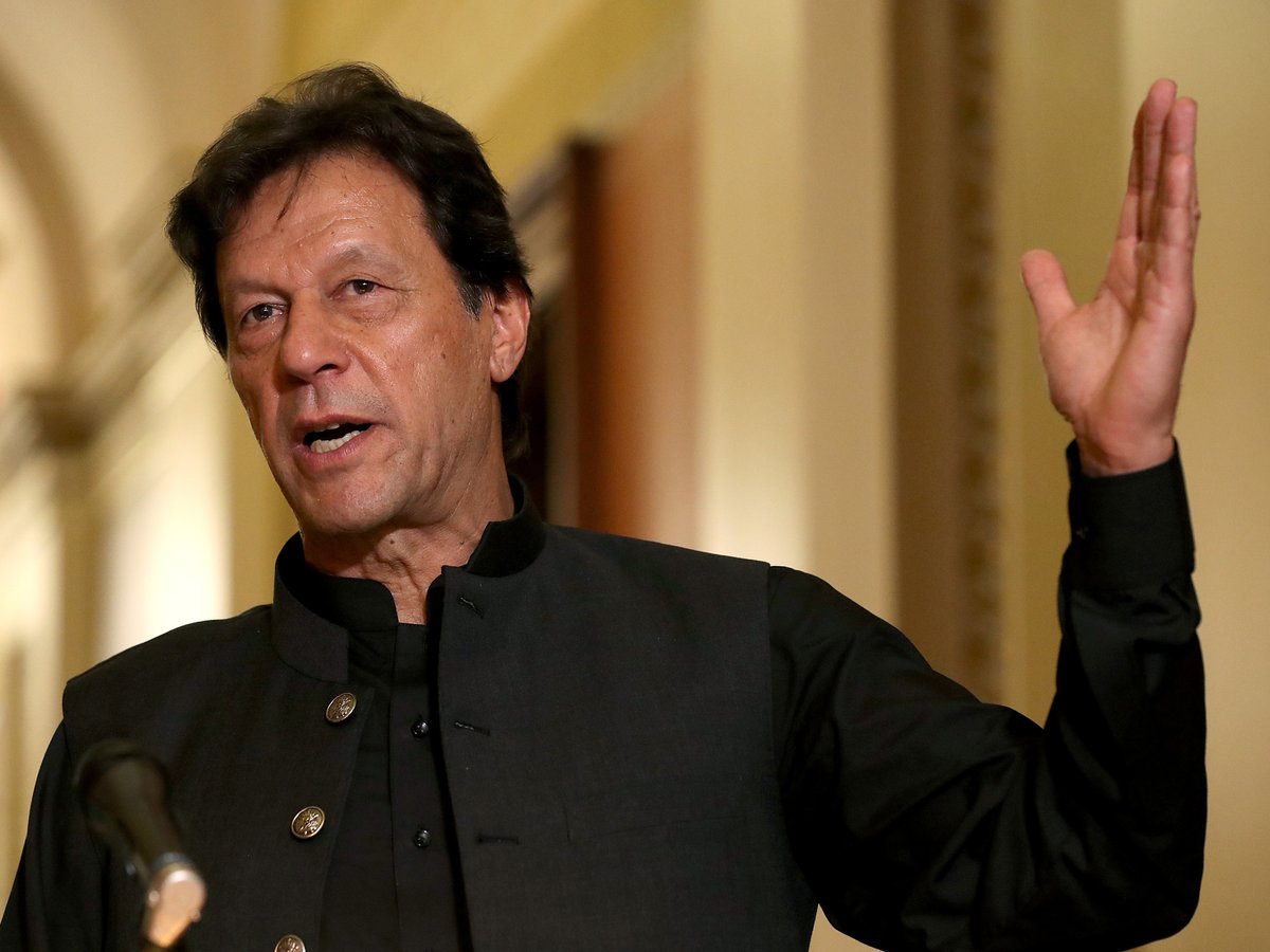 business's tweet photo. THREAD: 1) Pakistan is holding national elections on Feb. 8, with its most popular candidate, Imran Khan, behind bars https://t.co/7Cs046IpaJ https://t.co/Vq8RMEbWEV