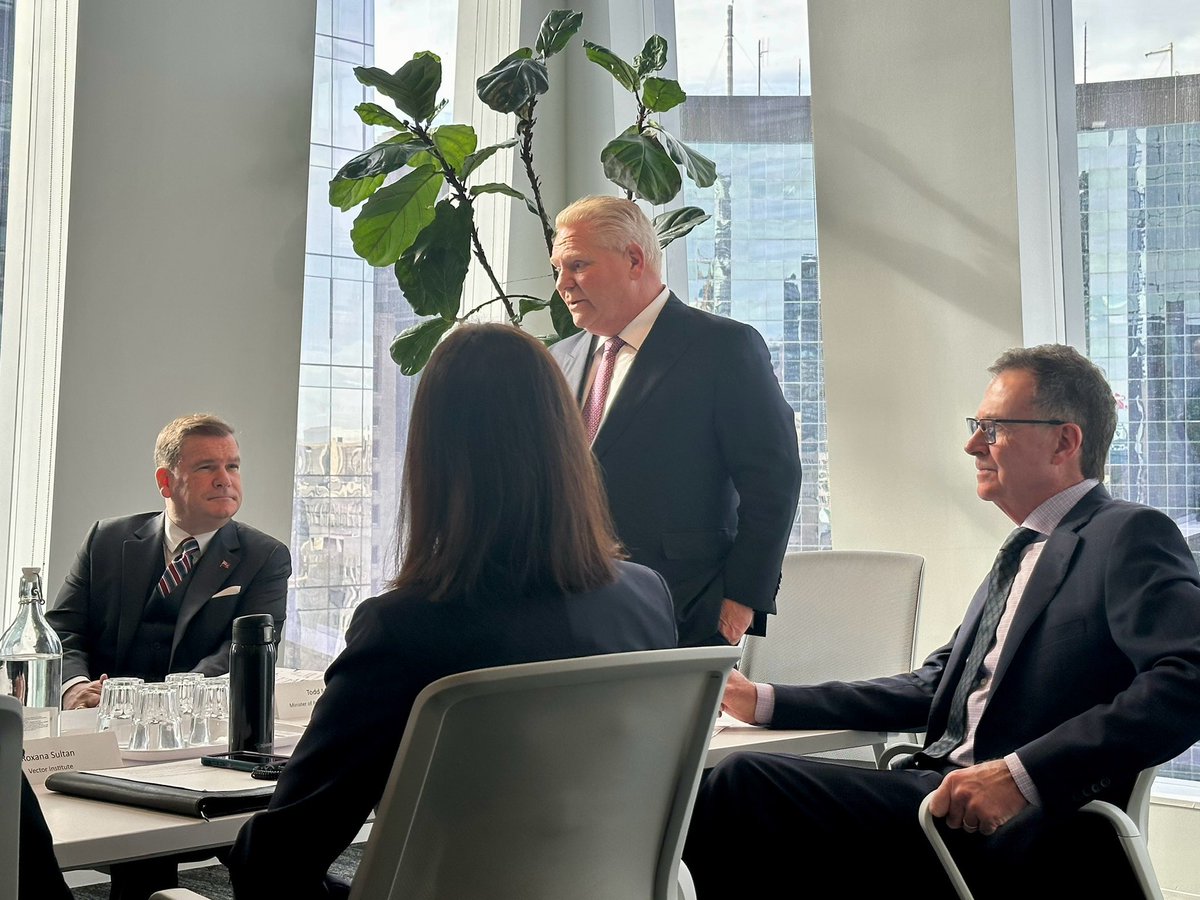 Informative roundtable this morning with <a href="/fordnation/">Doug Ford</a> and <a href="/ToddMcCarthyCPC/">Todd McCarthy</a> with <a href="/VectorInst/">Vector Institute</a> to talk about Ontario’s leadership position on AI. #onpoli