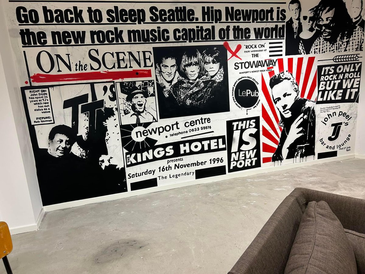 DRESSING ROOM MURAL 🌽 Newport's music history is buzzin', so how could we not ask the incredible artist Anthony James Smith to make sure each band that travels through knows it? 🌟 Tag a band you'd love to see at the Corn Exchange this year!👇
