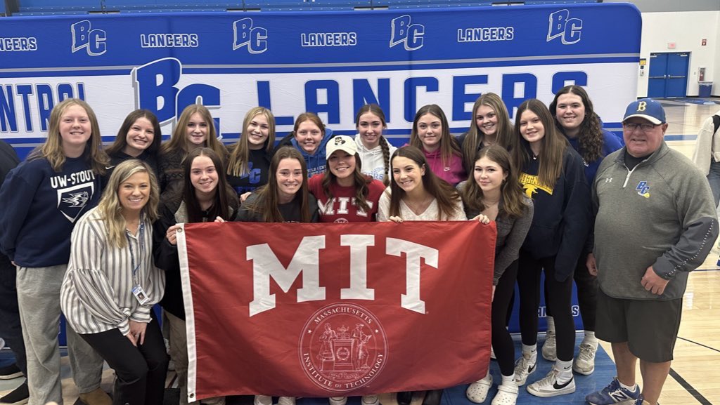 BC Softball tweet media